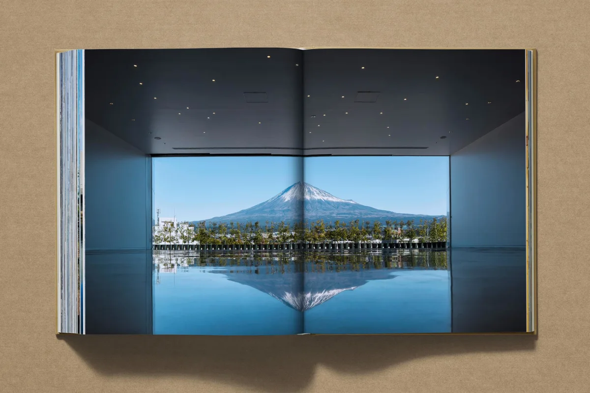 Shigeru Ban - Image 16 of 28